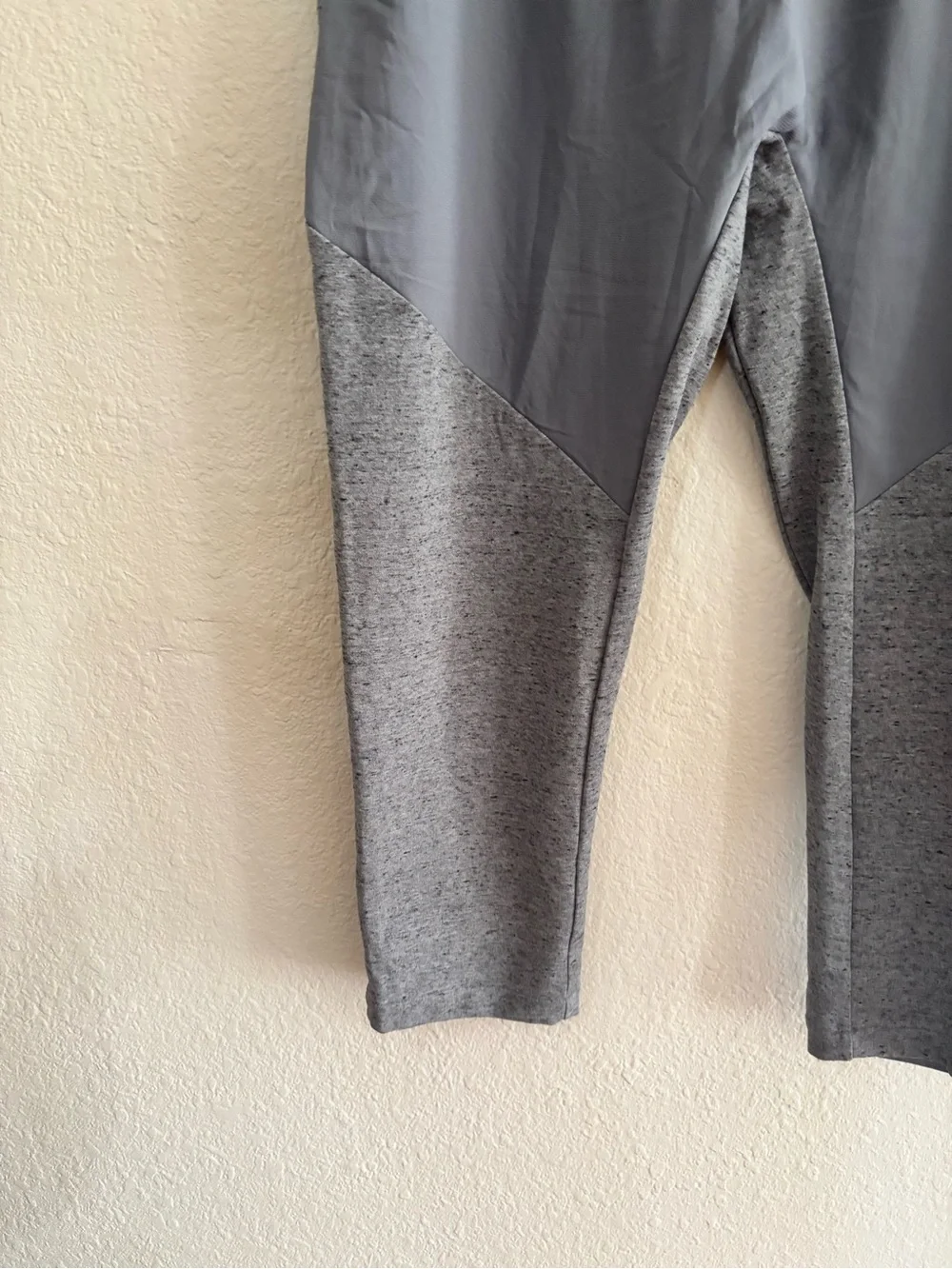 Nike lightweight gray